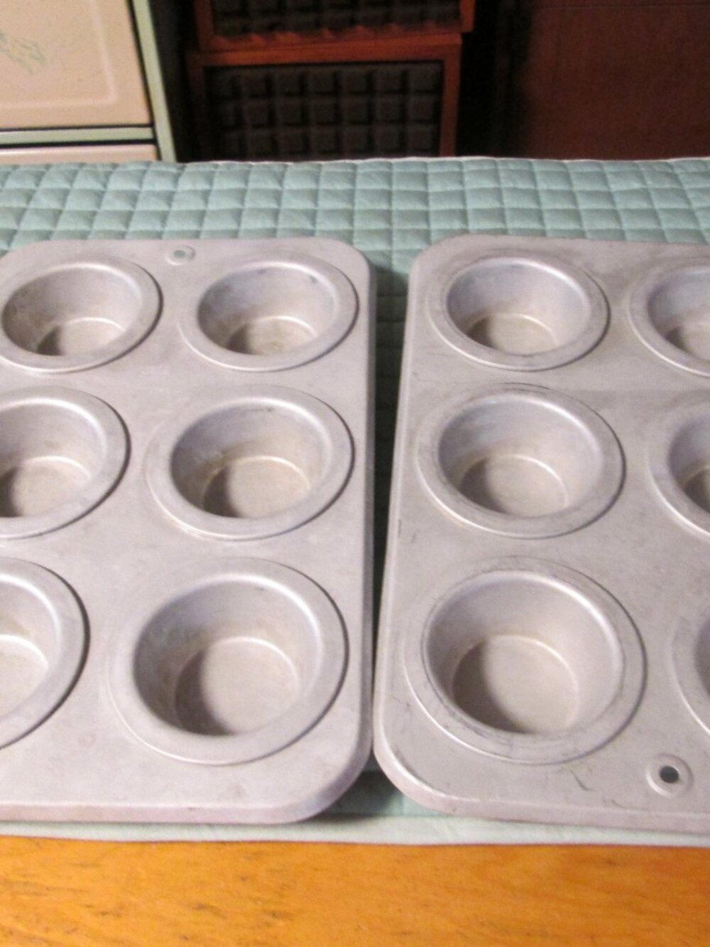 Vtg double wall bakeware 6 hole muffin pans Rema set of two